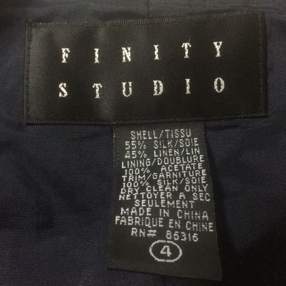 Vest - Picture 4 of 5
